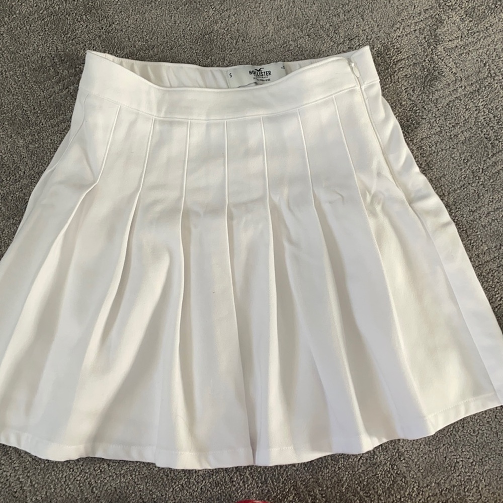 Hollister ultra high rise tennis skirt